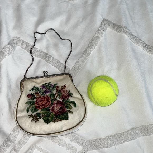 Vintage floral needle point purse - Picture 11 of 12